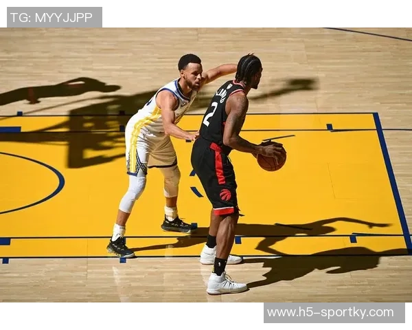 桑德斯称赞库里伟大只专注于提升自身表现